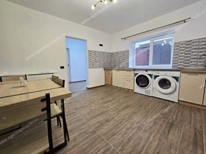 Casă renovată, zonă centrală, singur in curte. Doar 99000 euro! - imagine 6