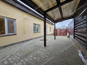 Casă renovată, zonă centrală, singur in curte. Doar 99000 euro! - imagine 4