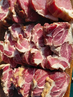 Carne la garnita,vin alb si rose! - imagine 3