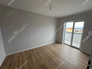 Apartament la cheie cu 3 camere 2 bai 2 balcoane parcare zona Brana - imagine 2