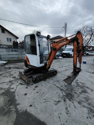 Miniexcavator Kubota kx41-3v  - imagine 2