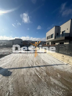 Casa individuala cu etaj, 4 camere, teren 396 mp, drum privat - imagine 3