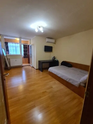 Garsoniera semidecomandata, 28 mp, zona Lapus