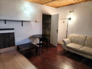 garsonieră la casă  - imagine 2