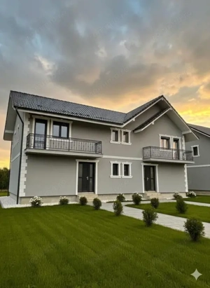 Vând duplex la cheie - suprafață utilă este de 110 m2 ,   3 dormitoare