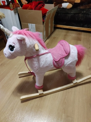 Balansoar Unicorn Roz (2-4 ani)