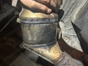 Firma autorizata reciclăm catalizator auto și depefeuri uzate la cele mai bune preturi  - imagine 3