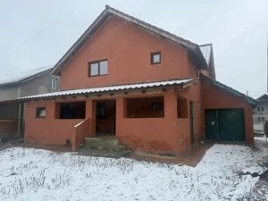 Casa S+P+1, 280 mp utili, 2000 mp teren, zona Podari - imagine 16