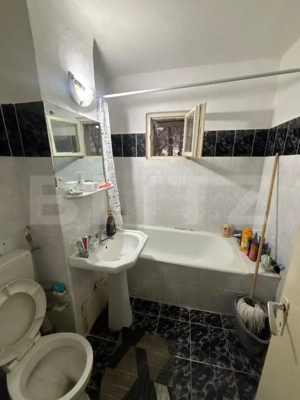 Apartament 3 camere, 55 mp, zona Vest - 9 mai - imagine 9