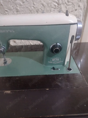 mașina de cusut  - imagine 4