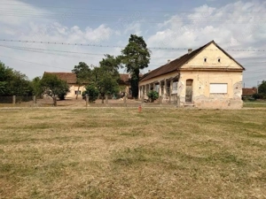 Casa mare 600mp utili pe teren 1800mp - imagine 9