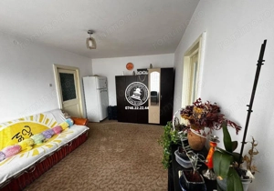 Apartament 3 camere de vanzare, Podu Ros