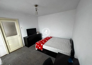 Apartament 3 camere de vanzare, Podu Ros - imagine 3