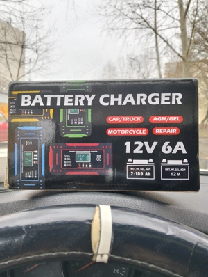 Battery Charger/ Incarcare + Întreținere baterii auto