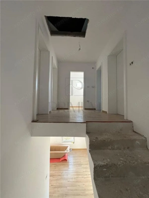 Duplex spatios - bucatarie inchisa - zona in plina dezvoltare. - imagine 12