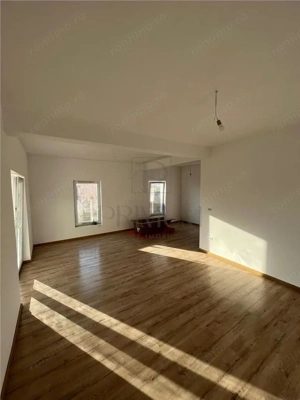 Duplex spatios - bucatarie inchisa - zona in plina dezvoltare. - imagine 3