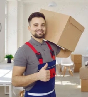 Baiat tanar ajut la treburile casei