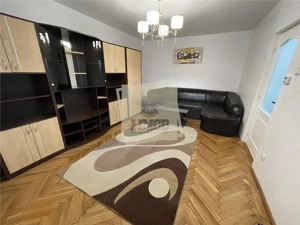 Apartament cu 2 camere decomandat si balcon in Vasile Aaron