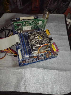 Placă de bază, cu placă video dedicată - imagine 2