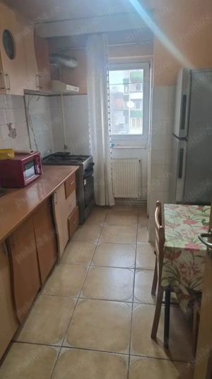 Apartament cu 3 camere în Calea Lipovei decomandat etaj 2 centrala 2 balcoane