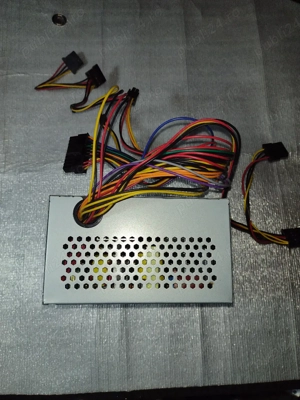 Sursă de curent pentru calculator  - imagine 2