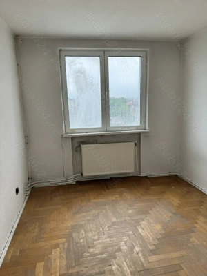 Vand apartament cu 4 camere - imagine 2