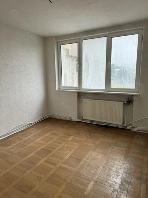 Vand apartament cu 4 camere - imagine 8