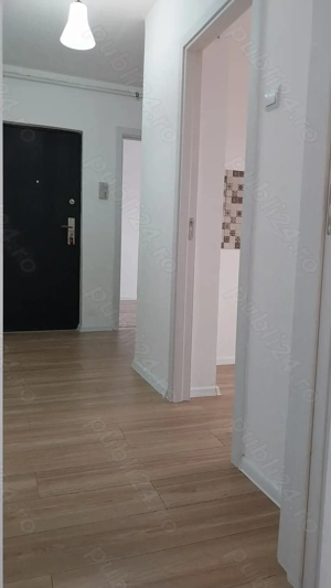 Particular,vând apartament cu două camere