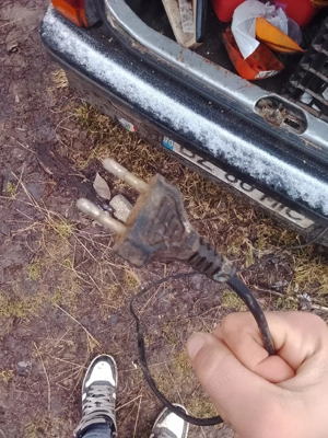 două televizoare - imagine 2