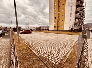 Spatiu Comercial de Vanzare cu 24 de locuri de parcare+ Gradina de 700mp - imagine 4
