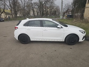 vând Hyundai i30 2023 1.5 benzina 110cp model Highway  - imagine 5