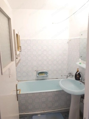 Apartament 3 decomandate Tiglina2 et3  4 ,centrala ,Garaj pret 76 000 euro - imagine 5