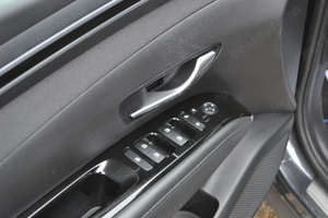 Hyundai Tucson Plug-in Hybrid 1.6 T-GDi 265 CP 4WD H-TRAC CREATIVE - imagine 8