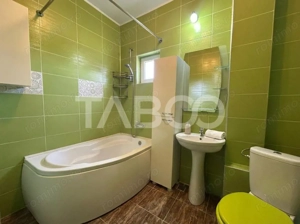 Apartament cu 2 camare de vanzare utilat si mobilat in zona linistita  - imagine 5