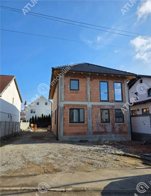 Casa individuala cu 4 camere si curte in cartierul Tineretului Sibiu - imagine 13