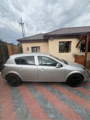 Opel Astra H 1,6 benzina 2010 Automat(secvential) - imagine 3