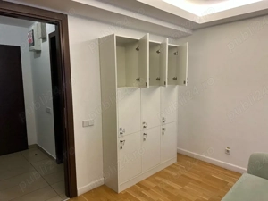 vestiar din lemn -9 compartimente cu chei stare f buna 