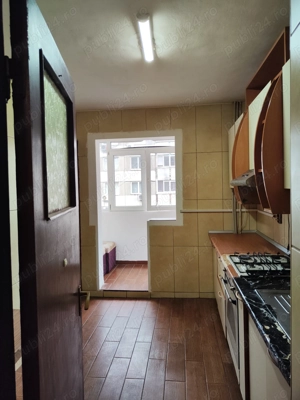 Vând apartament 2 camere  - imagine 4