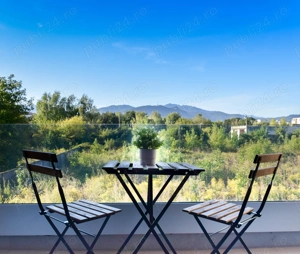 Apartament  premium 1 camera, Qualis 2, Coresi, priveliste spre Tampa - imagine 9