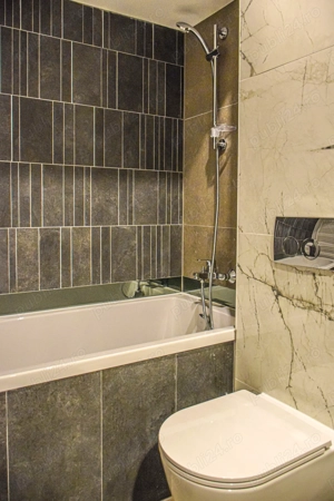 Apartament  premium 1 camera, Qualis 2, Coresi, priveliste spre Tampa - imagine 6