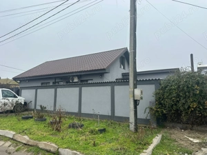 Vând casă la Corbu !