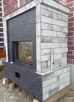 Șemineu din șamotă groasă.