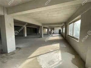 Spatiu comercial de 490 mp la etajul 1 in zona centrala din Sibiu - imagine 4