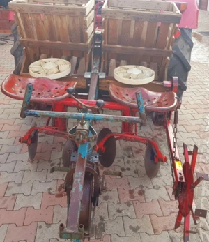 Plantator cartofi,ceapa...cu fertilizare - imagine 3