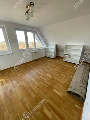 Casa cu 8 camere si 800 mp curte in zona Calea Poplacii Sibiu - imagine 13