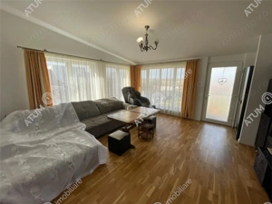 Casa cu 8 camere si 800 mp curte in zona Calea Poplacii Sibiu - imagine 4