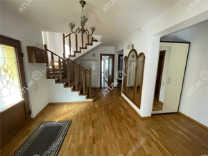 Casa cu 8 camere si 800 mp curte in zona Calea Poplacii Sibiu - imagine 15