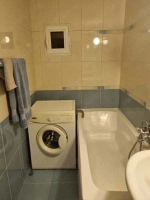 Vand apartament  cu 3 camere  Usor Negociabil  - imagine 3