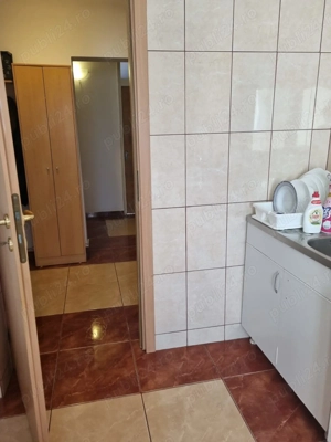 Vand apartament  cu 3 camere  Usor Negociabil  - imagine 2