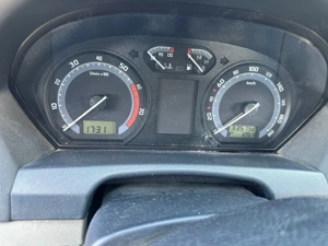 Skoda Fabia 1.6i  - imagine 2